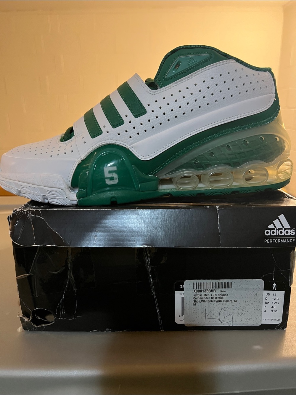 KG sz 13 adidas TS Commander Men’s White & Green basketball Performance Sneakers